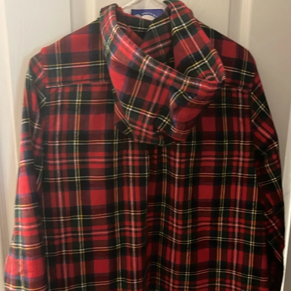 LLBean zip up flannel - Picture 4 of 10